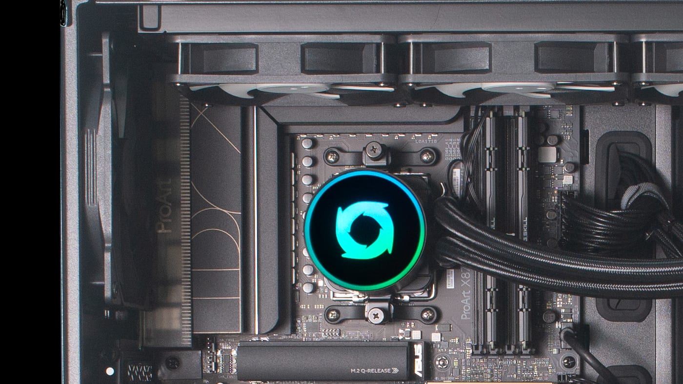 The cooler and memory of a workstation, close up